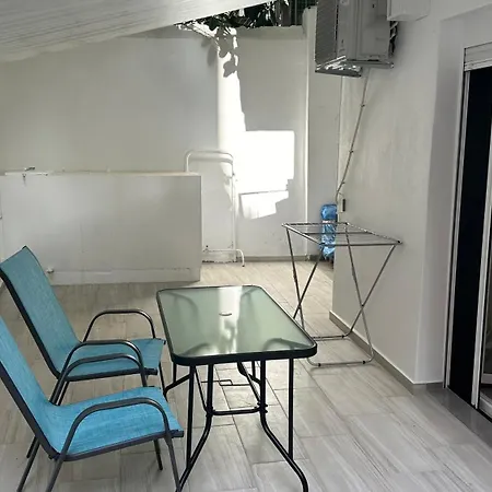 Luxury Semi Basement Apartment With Terrace Athens Exterior photo