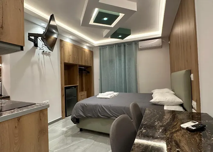 Luxury Semi Basement Apartment With Terrace