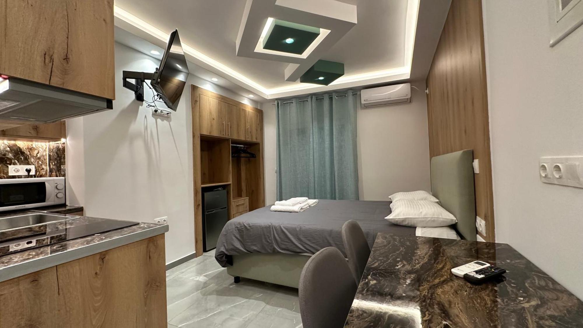 Apartment Luxury Semi Basement With Terrace Athens